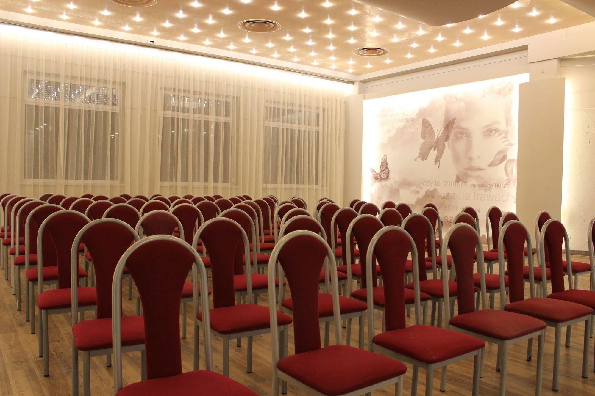 Hotel Jan Sander Aleksandrów Łódzki Buitenkant foto