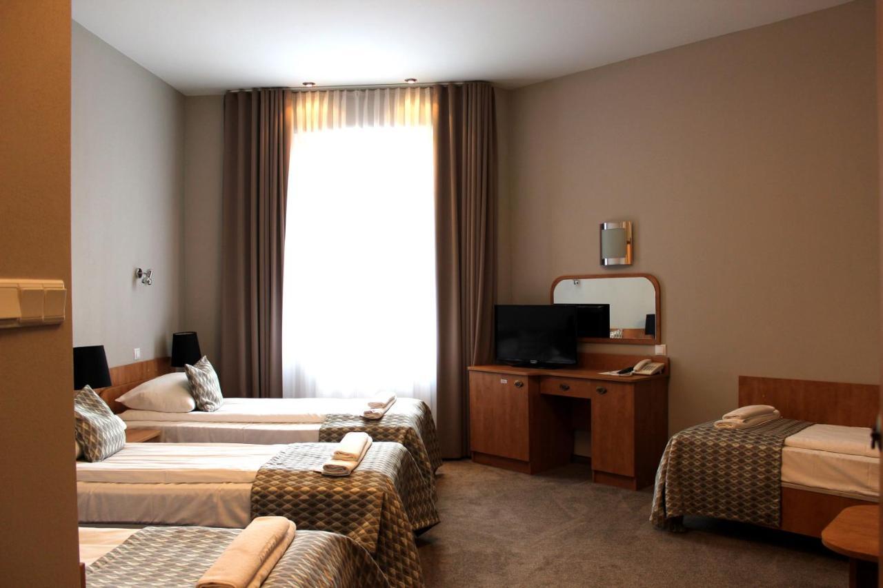 Hotel Jan Sander Aleksandrów Łódzki Buitenkant foto